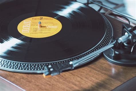 what is lp music? the evolution of vinyl records in modern times